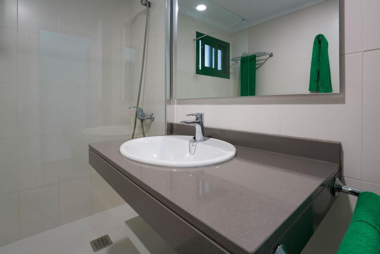 Apartamentos Elena Puerto del Carmen  Exterior foto